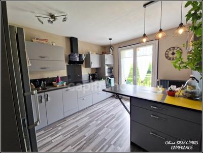 Maison - 170 m² - 5 pièces