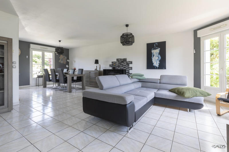 Maison - 145 m² - 5 pièces