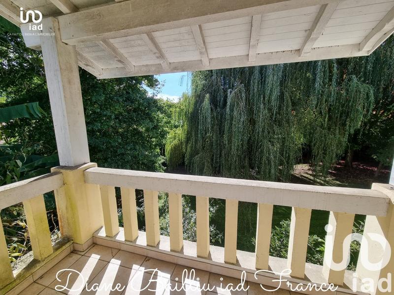 Maison de ville - 263 m² - 8 pièces