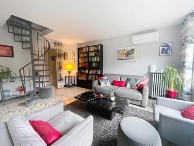 Maison - 75 m² - 5 pièces