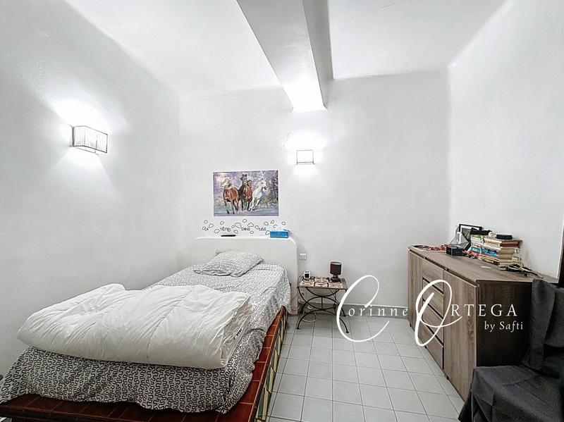 Maison - 220 m² - 7 pièces