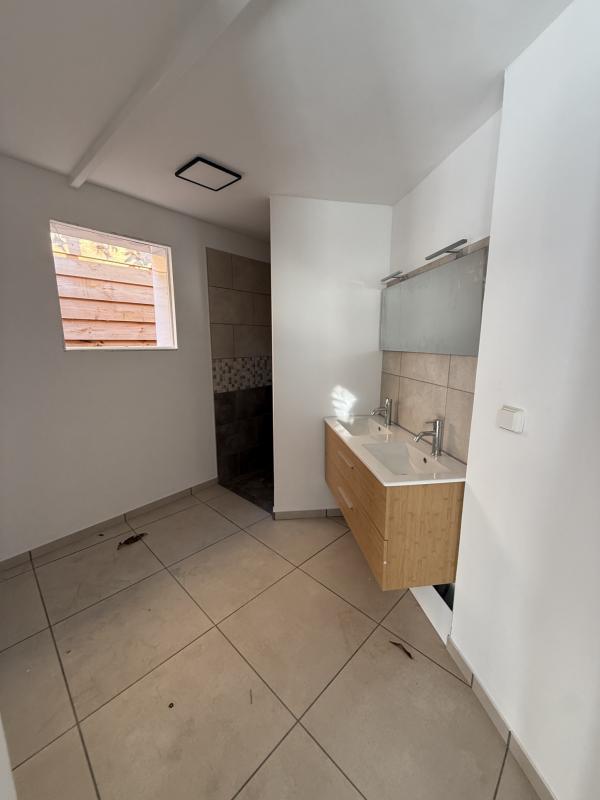 Maison - 88 m² - 3 pièces