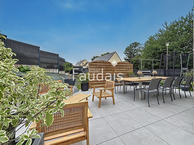 Maison - 110 m² - 5 pièces