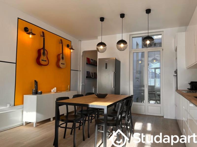 Chambre - 11 m² - 1 pièce