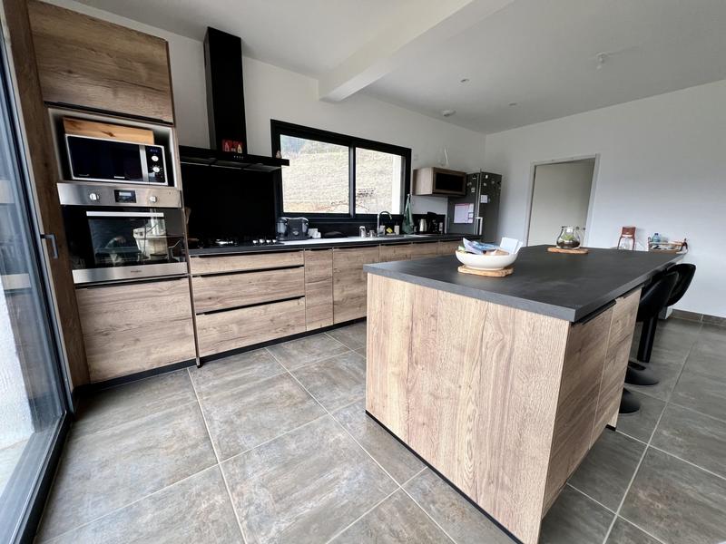 Villa - 168 m² - 5 pièces