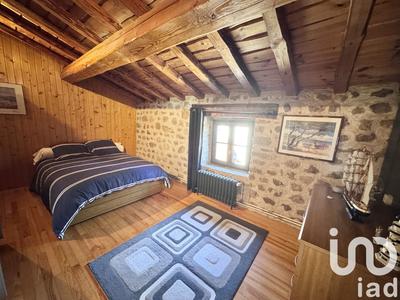 Maison - 225 m² - 6 pièces