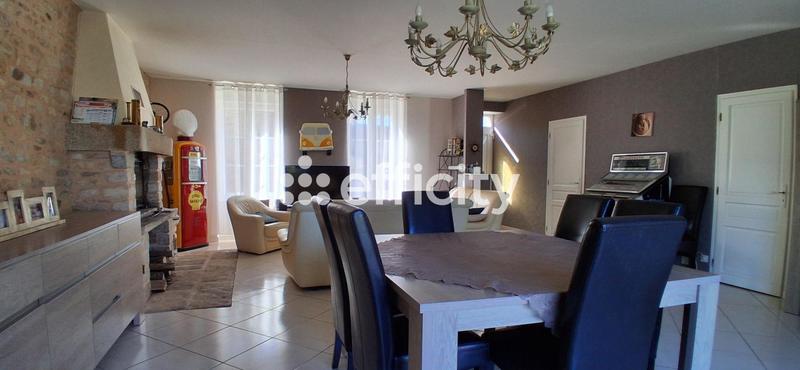 Maison - 195 m² - 8 pièces