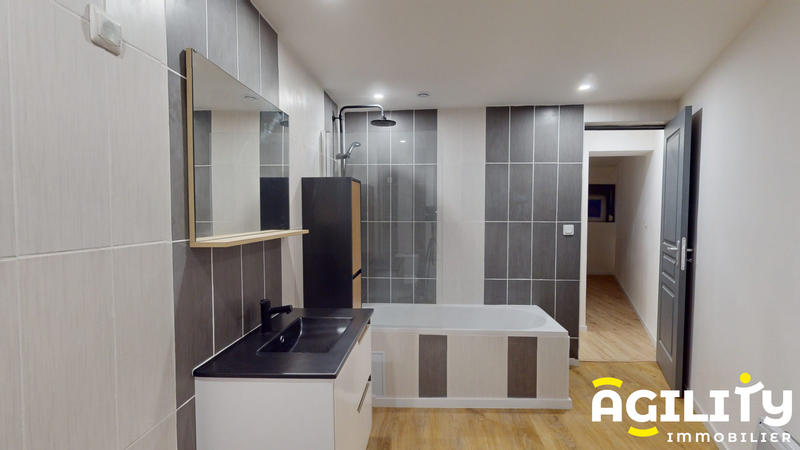 Maison - 110 m² - 4 pièces