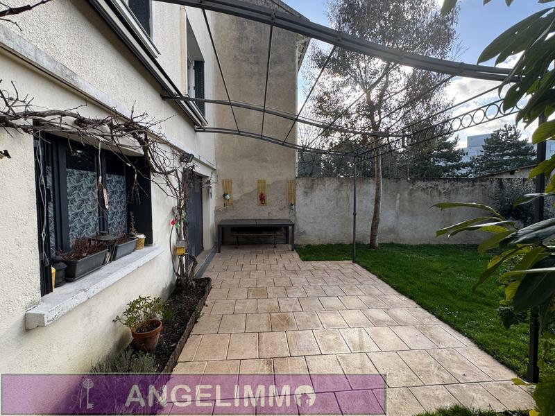 Maison - 123 m² - 6 pièces