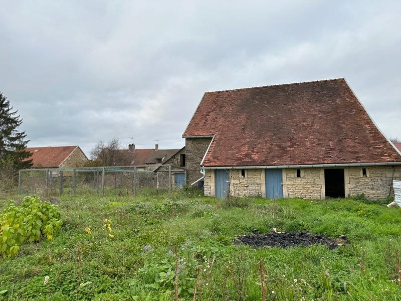 Grange - 94 m² - 2 pièces