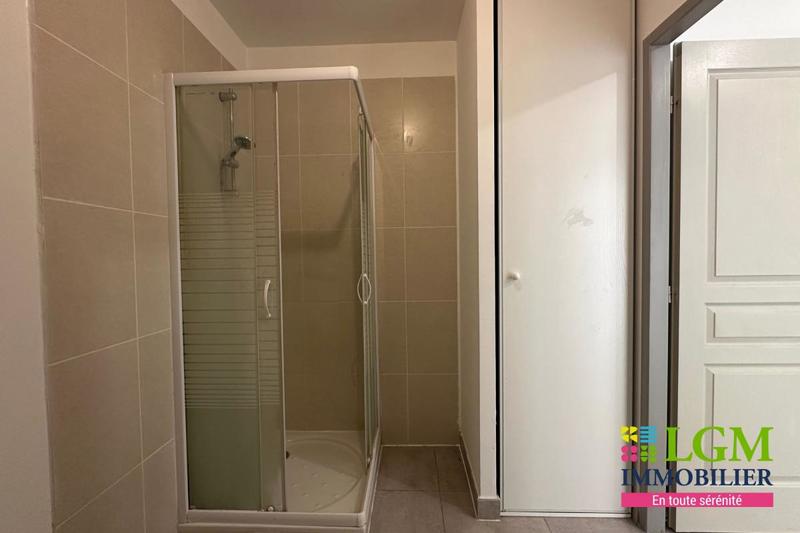 Studio - 27 m² - 1 pièce