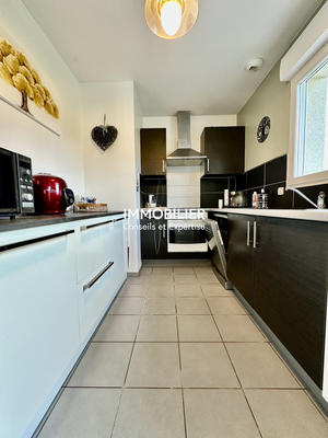 Maison traditionnelle - 80 m² - 4 pièces