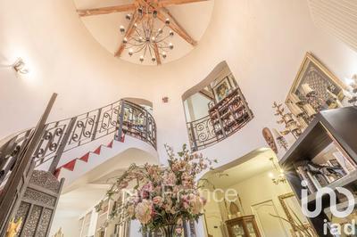 Maison de maîtres - 270 m² - 9 pièces