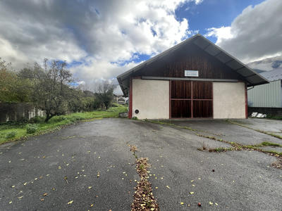 Local d'activités - 200 m²