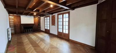 Maison de village - 249 m² - 12 pièces