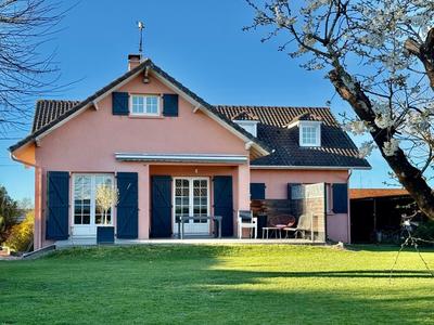 Maison - 170 m² - 5 pièces