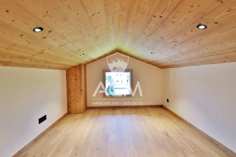 Appartement - 109 m² - 4 pièces