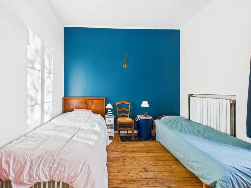 Maison - 210 m² - 10 pièces