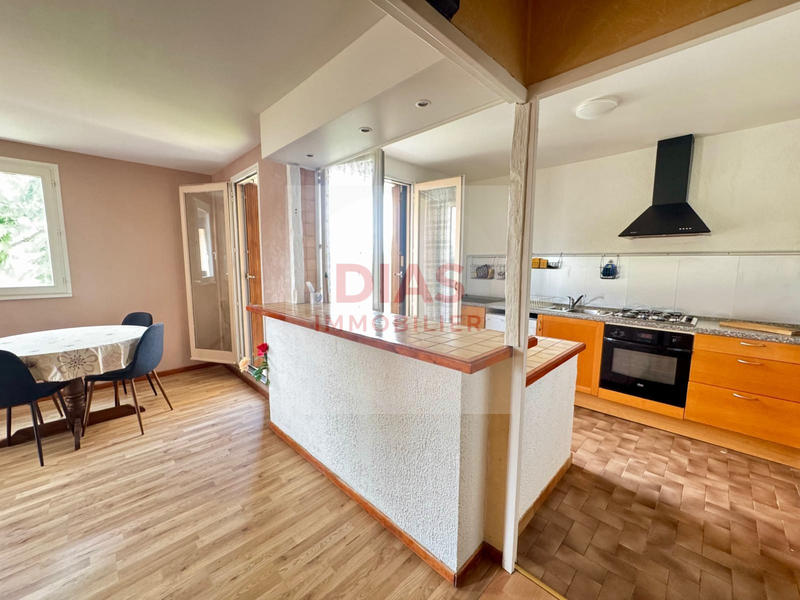 Appartement - 75 m² - 3 pièces