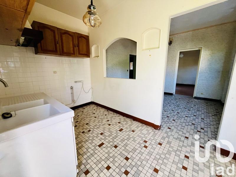 Maison - 330 m² - 13 pièces