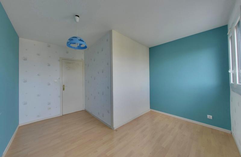 Appartement - 100 m² - 4 pièces