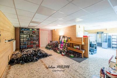 Local commercial - 112 m² - 5 pièces