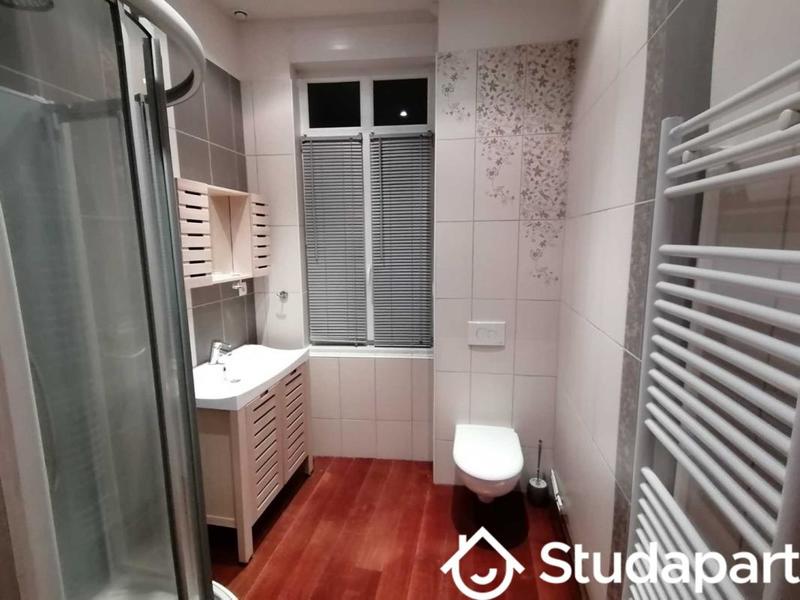 Chambre - 15 m² - 1 pièce