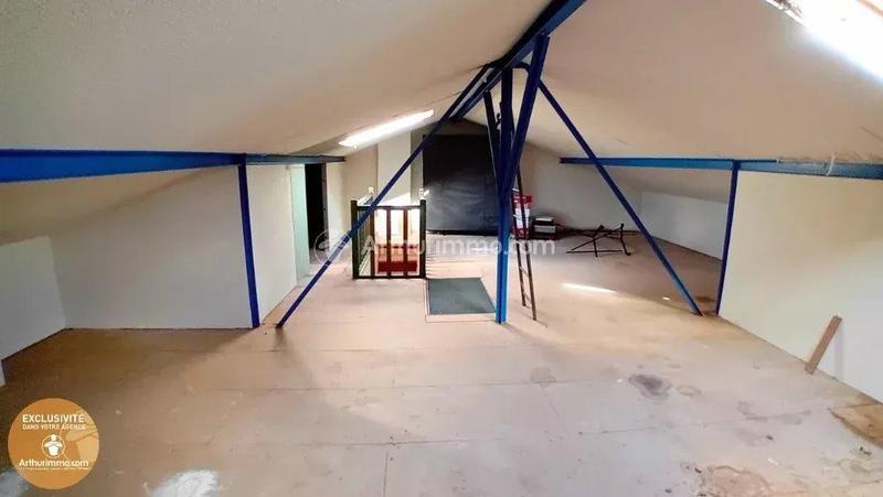 Maison - 189 m² - 7 pièces