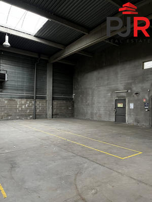 Local d'activités - 859 m²