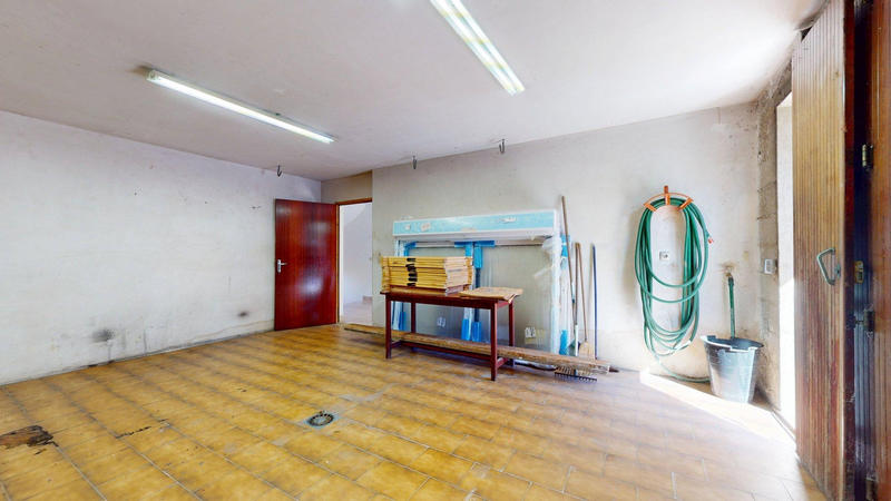 Maison - 250 m² - 11 pièces