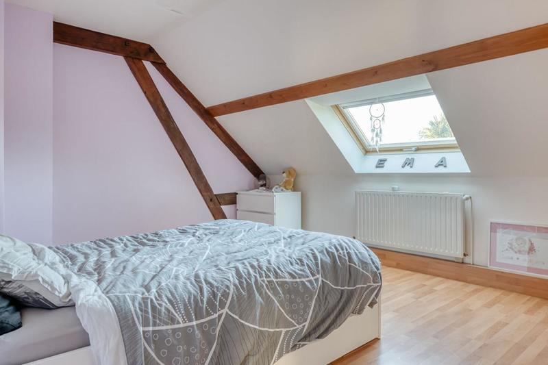 Maison - 281 m² - 12 pièces