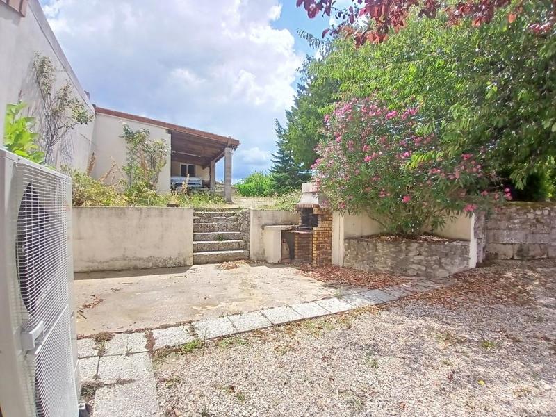 Maison en pierre - 191 m² - 6 pièces