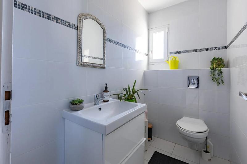 Maison - 146 m² - 7 pièces