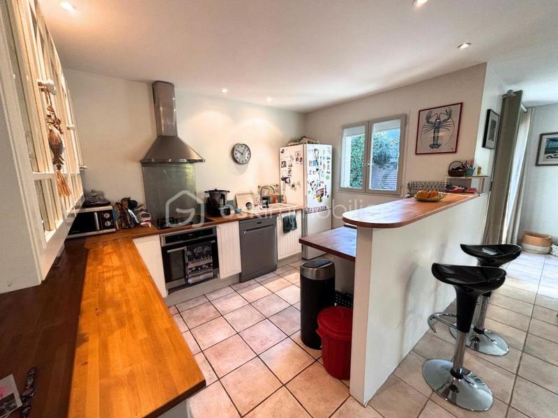 Maison - 150 m² - 8 pièces