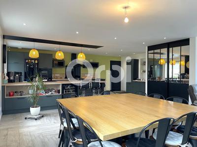 Maison - 126 m² - 5 pièces