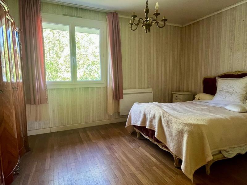 Maison - 98 m² - 5 pièces