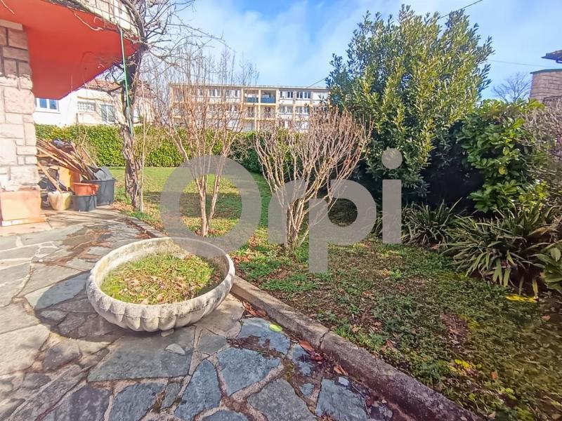 Maison - 161 m² - 5 pièces