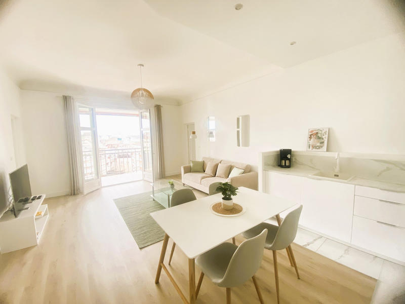 Appartement - 96 m² - 3 pièces