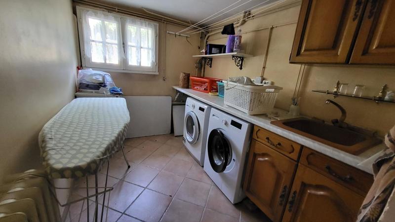 Maison - 210 m² - 6 pièces