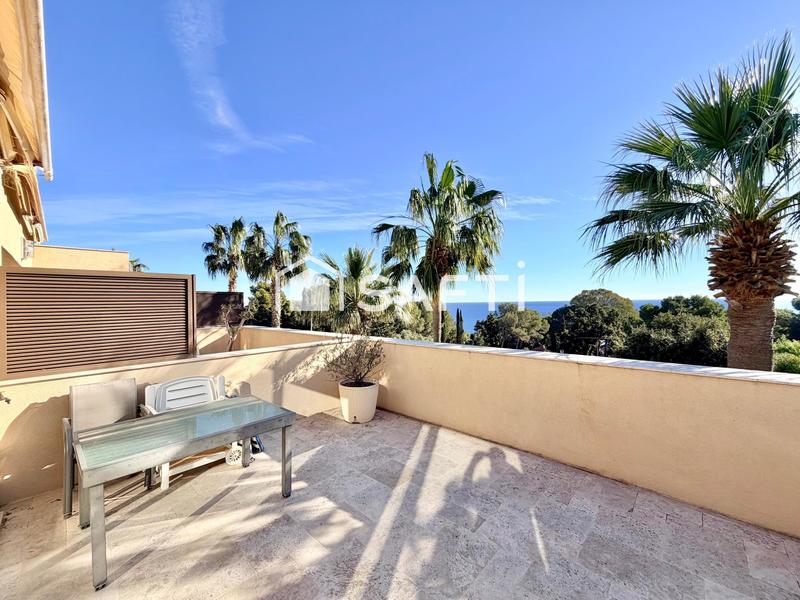 Appartement - 82 m² - 3 pièces