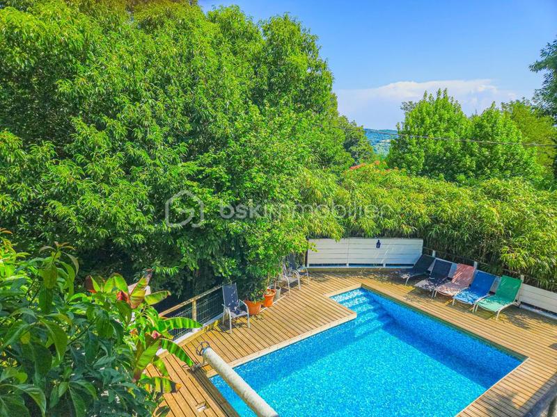 Maison - 152 m² - 5 pièces