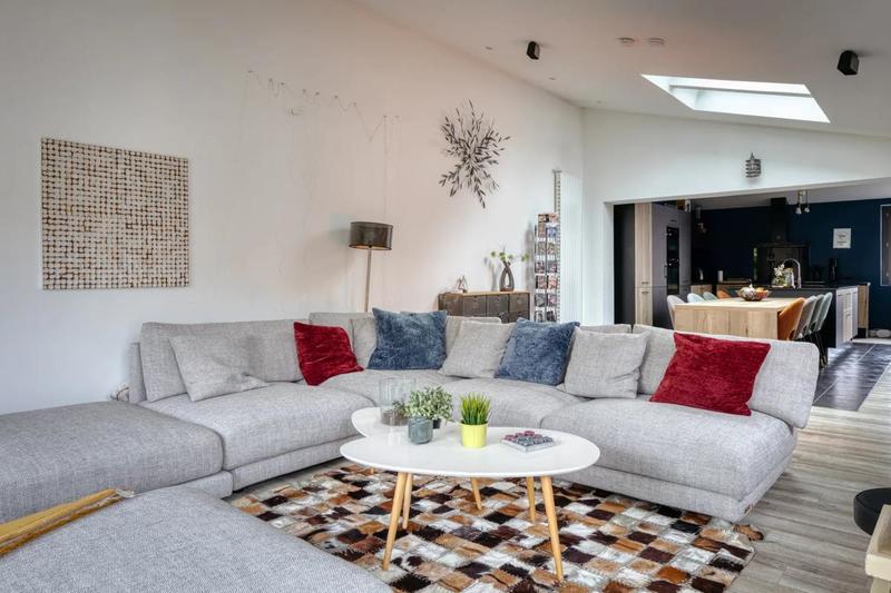 Maison - 185 m² - 7 pièces