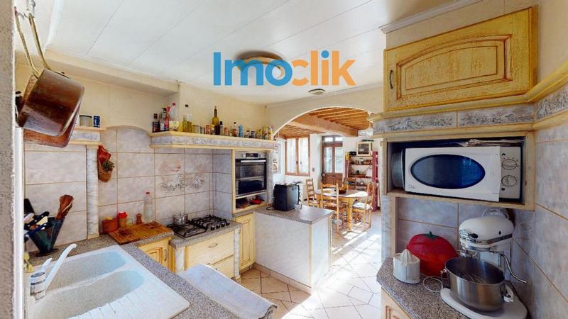 Maison de village - 211 m² - 10 pièces