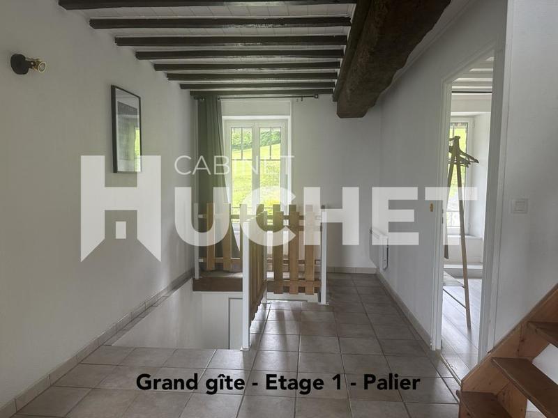 Maison - 644 m² - 15 pièces