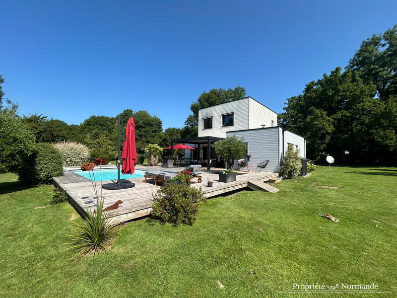 Villa - 168 m² - 6 pièces