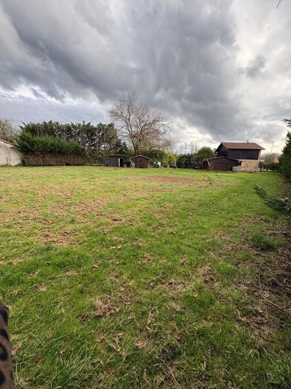 Terrain constructible - 493 m²