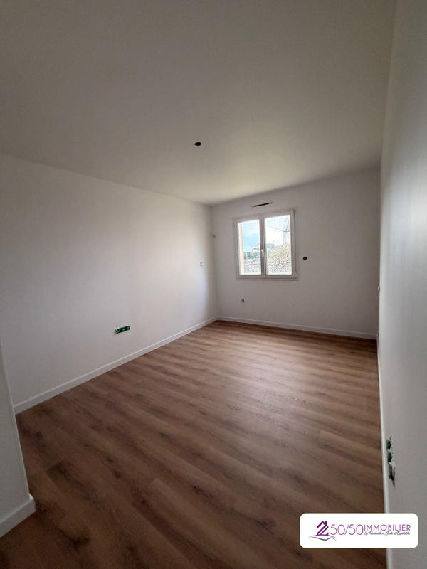 Maison - 110 m² - 4 pièces