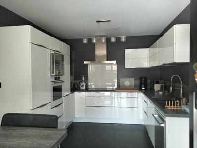 Villa - 220 m² - 8 pièces