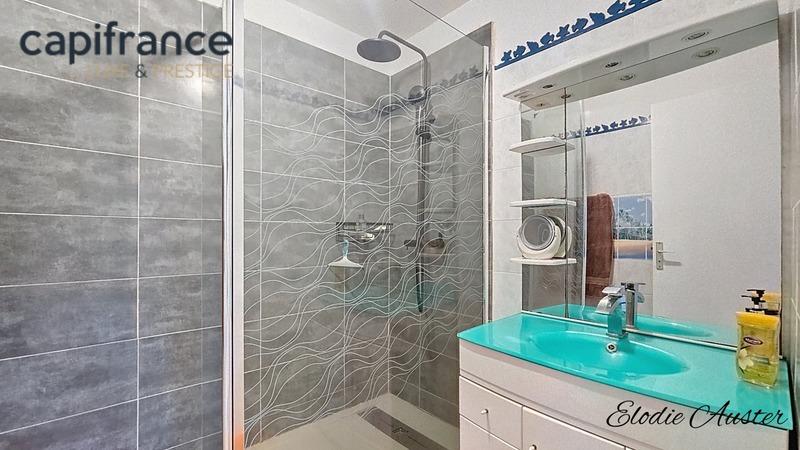 Villa - 197 m² - 9 pièces