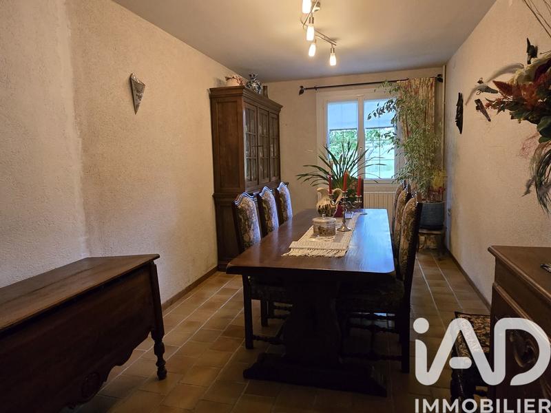 Maison - 184 m² - 7 pièces